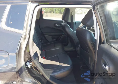 2018 Jeep Compass Altitude 4X4 z USA, uszkodzony, nr VIN 3C4NJDBB9JT298917